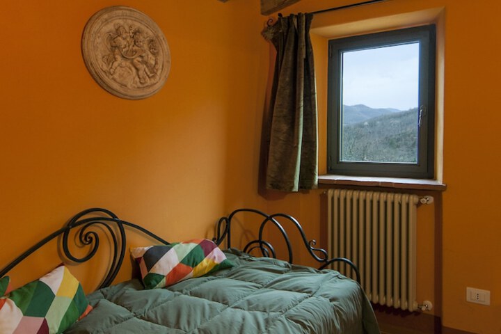 Room 18 of 25