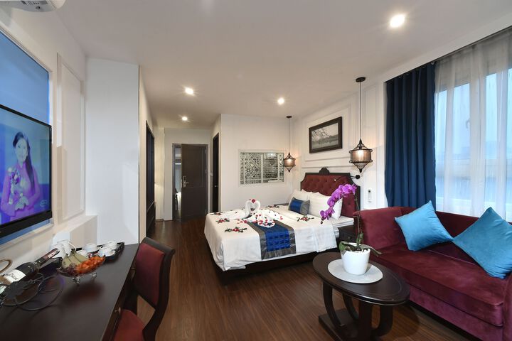 Room 52 of 84