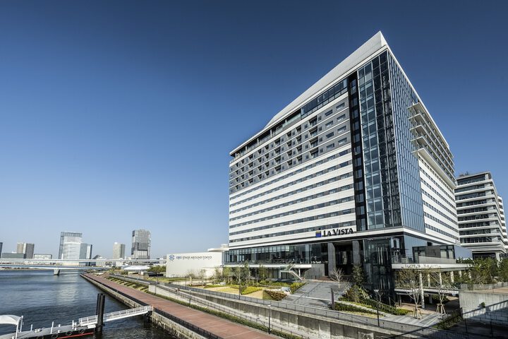 Exterior of La Vista Tokyo Bay