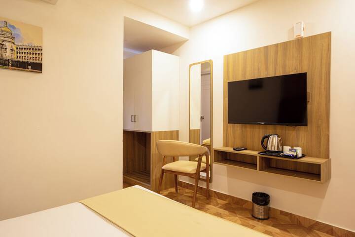 Room 20 of 33