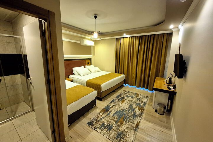 Room 25 of 58