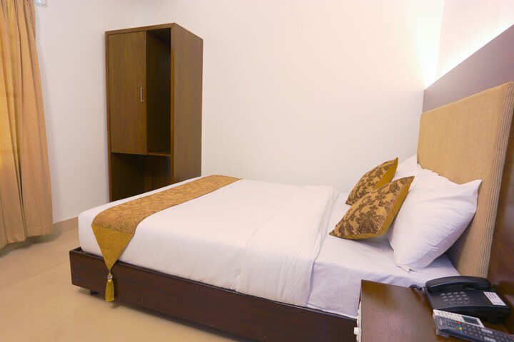 Room 8 of 26