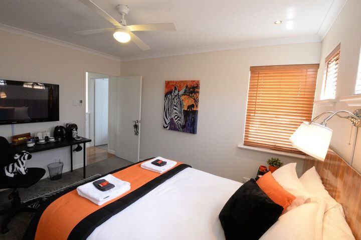Room 8 of 36
