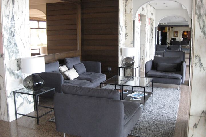 Lobby Entry
