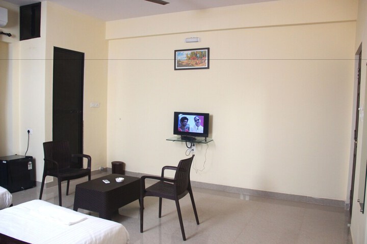 Room 3 of 26