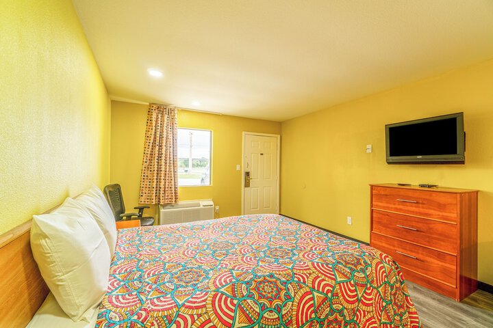 Room 15 of 56