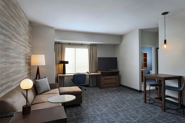 Room 12 of 24