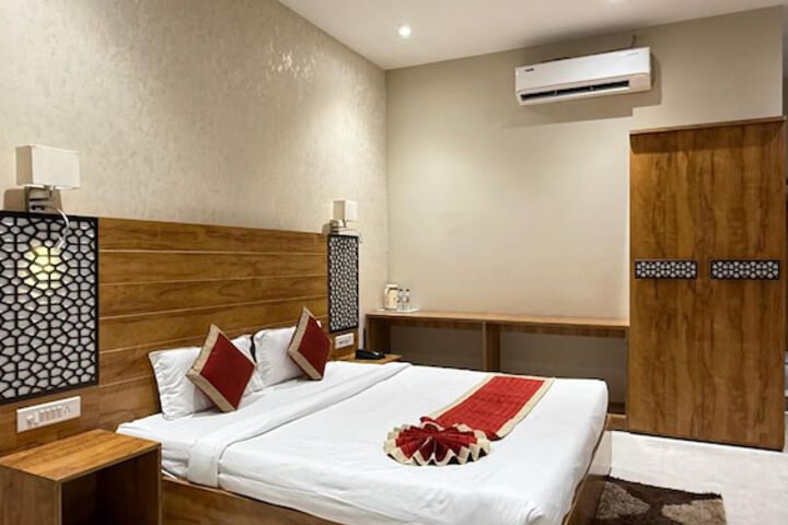 Room 25 of 54