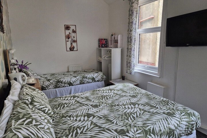 Room 25 of 59