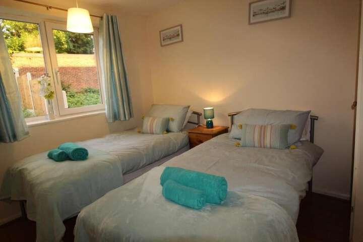Room 5 of 19