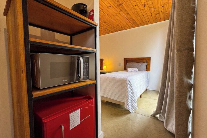 Room 48 of 133