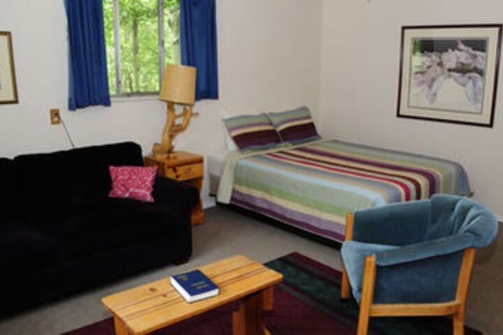 Room 115 of 182