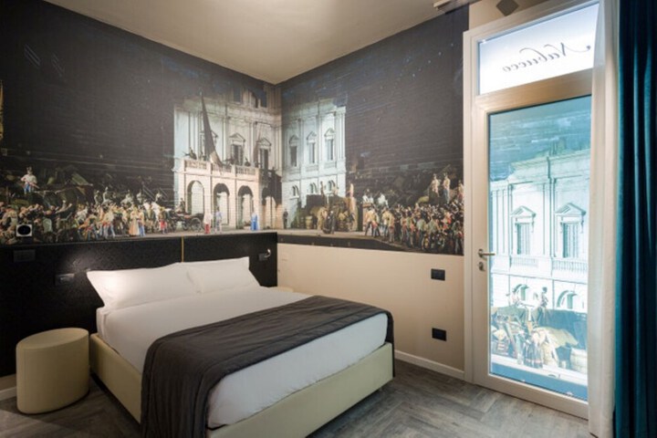 Room 20 of 44