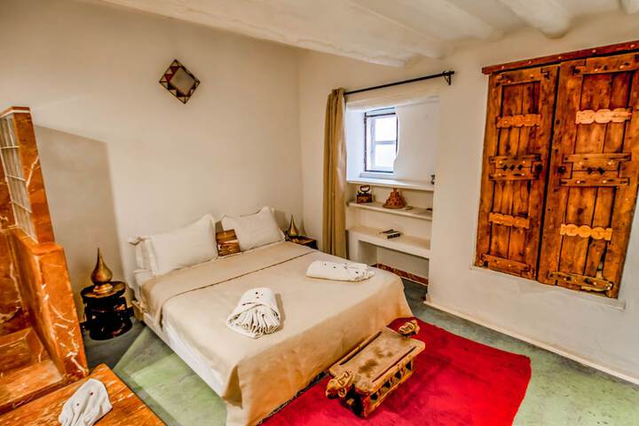Room 28 of 75