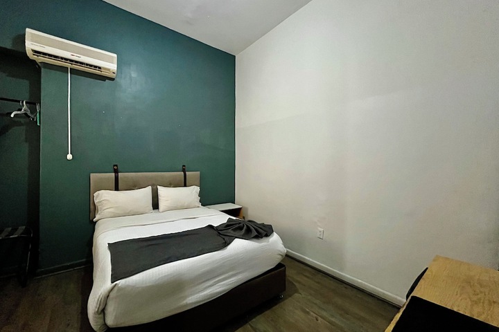 Room 26 of 53