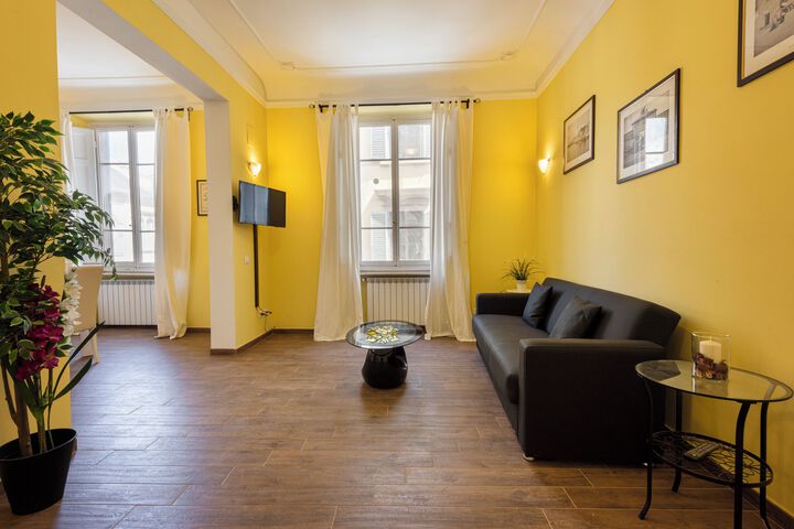 Room 4 of 13