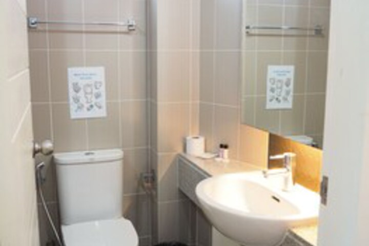 Room 2 of 27