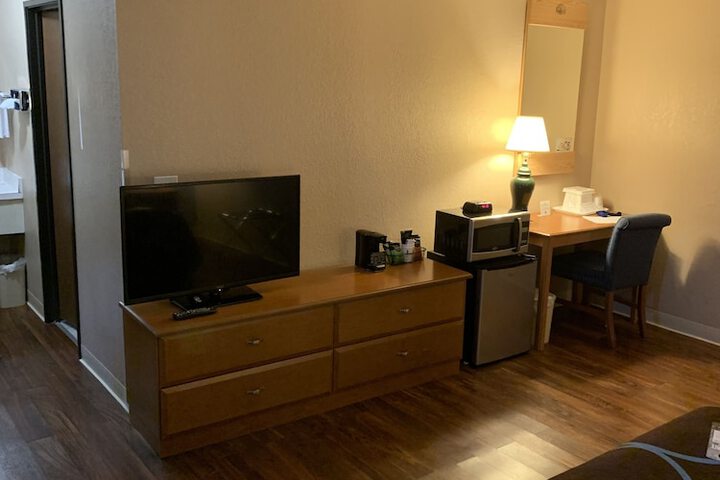 Room 14 of 21