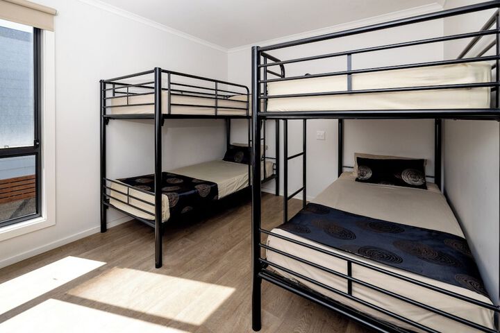 Room 17 of 144