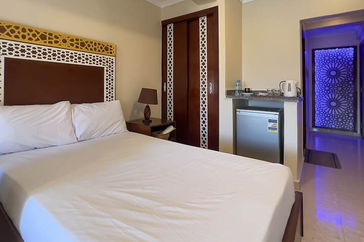 Room 45 of 112