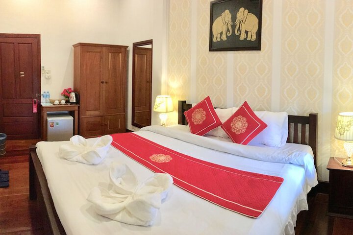Room 15 of 42