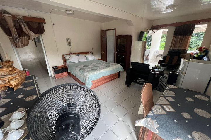Room 11 of 27