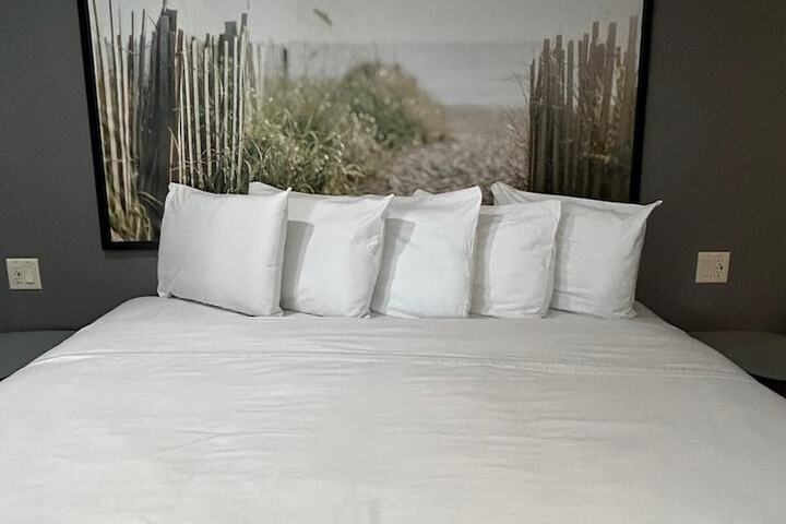 Standard | King Bed (9 of 9)