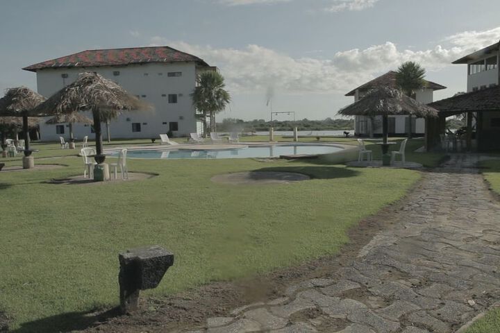 Hotel Exterior 1 of 11
