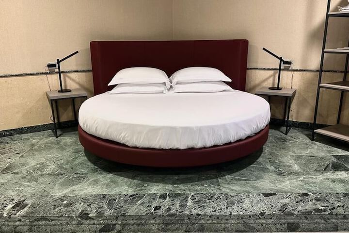 Room 25 of 57
