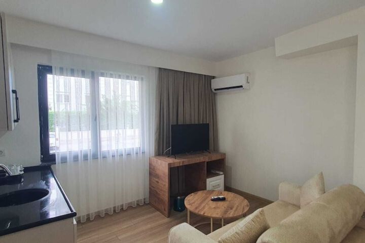 Room 15 of 23