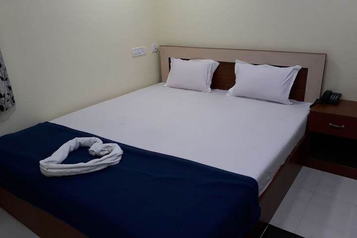 Room 12 of 82