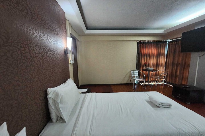 Room 22 of 56