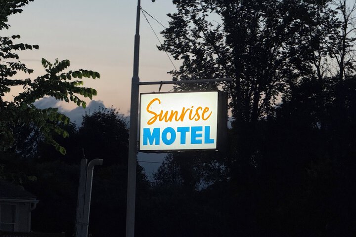 Exterior of Sunrise Motel