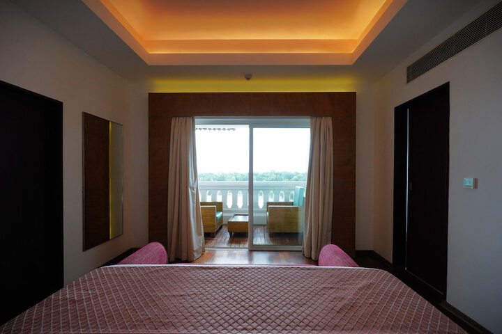 Room 25 of 115