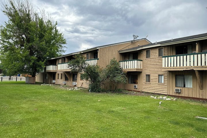 Property Grounds 50 of 65