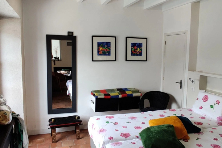 Room 3 of 20