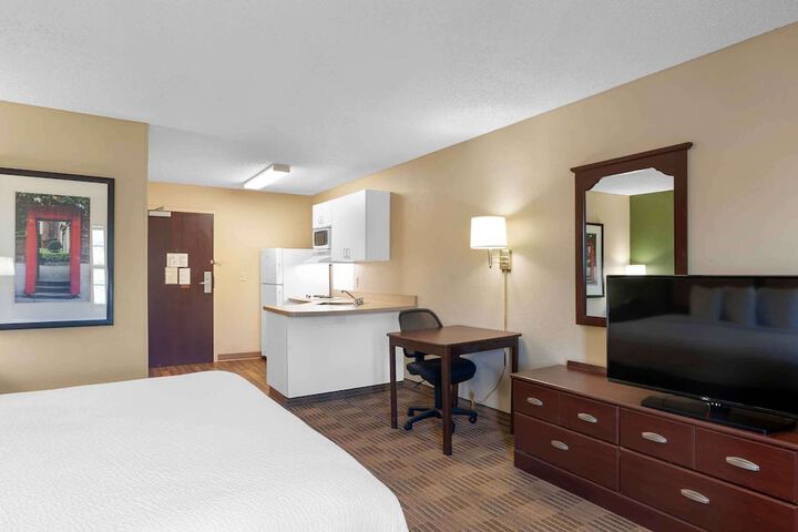 Room 20 of 37