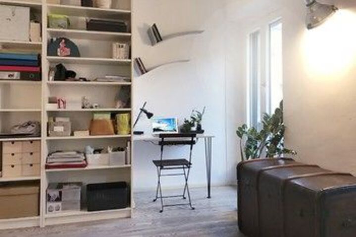 Room 8 of 16