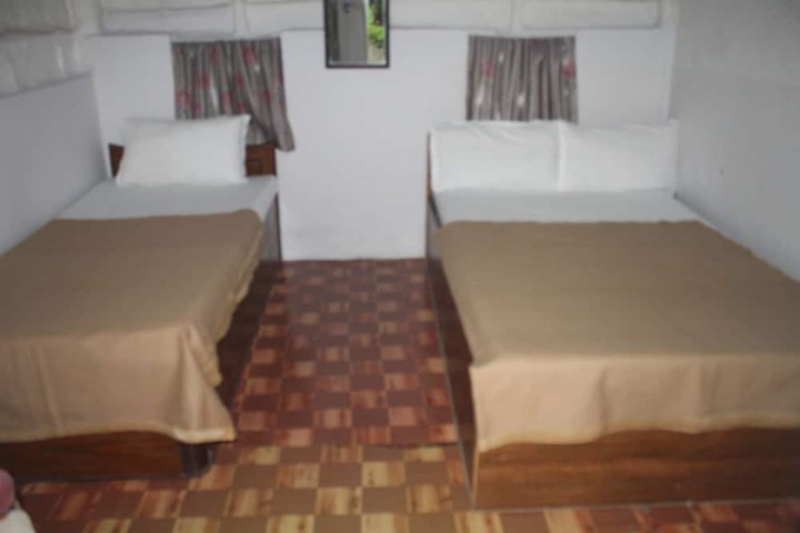 Room 7 of 24