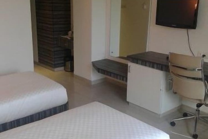 Room 12 of 57