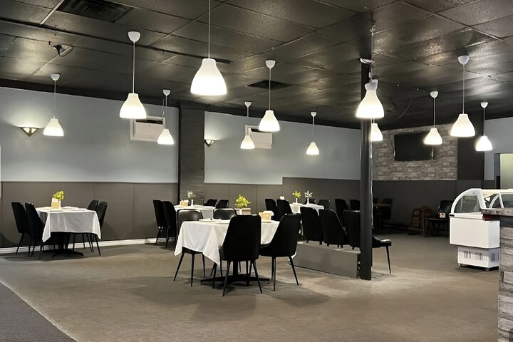 Dining 21 of 28