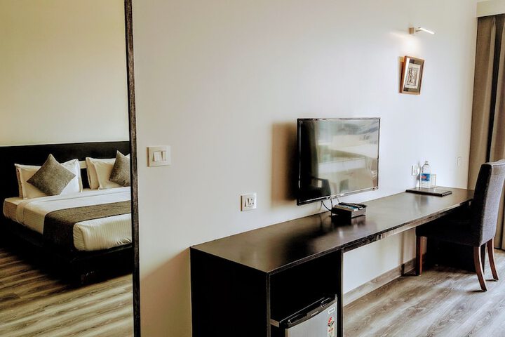 Room 8 of 47