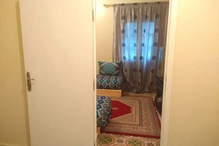 Room 10 of 11