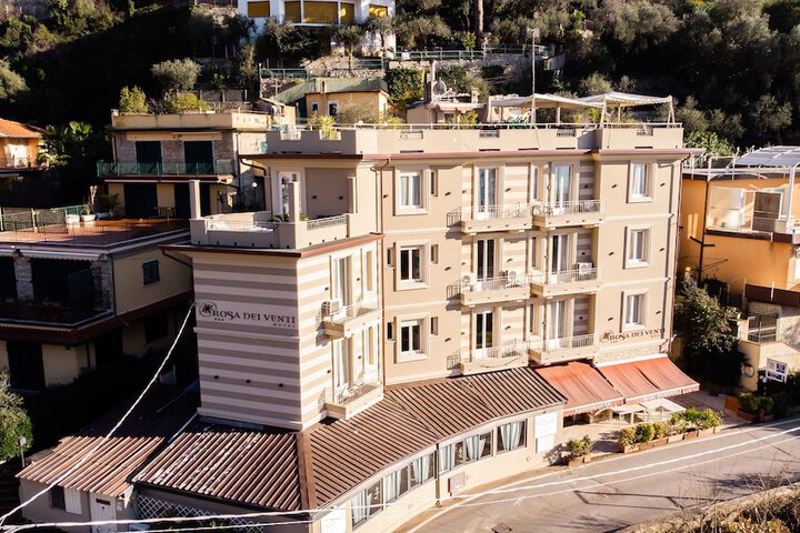Hotel Entry