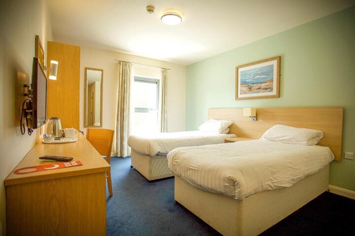 Room 10 of 29