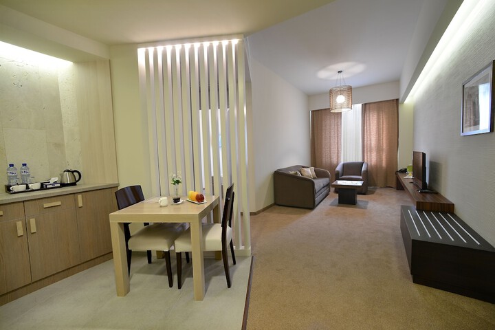 Room 42 of 60