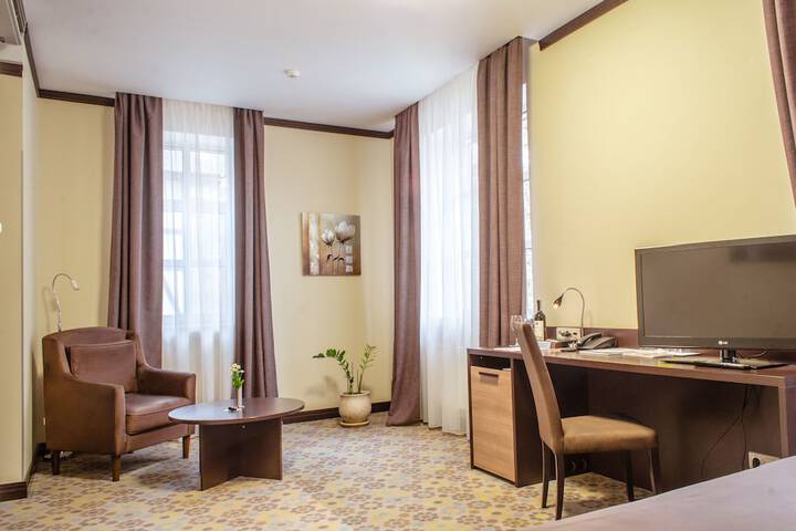 Room 19 of 113