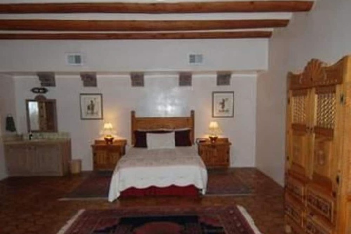 Room 4 of 62