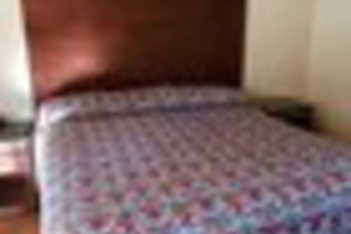 Room 26 of 126