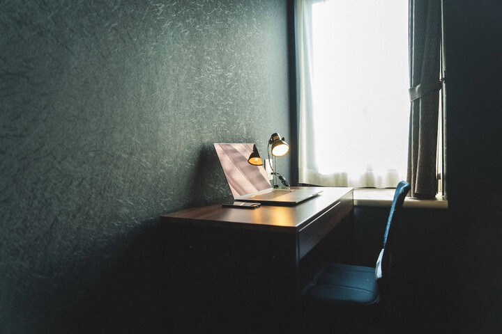 Room 23 of 77